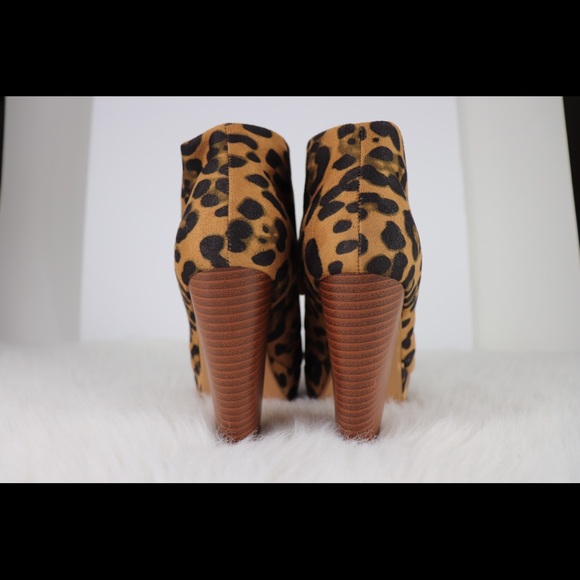 ALLMOND TOE PLATFORM LACE UP HEELS - Picture 4 of 6